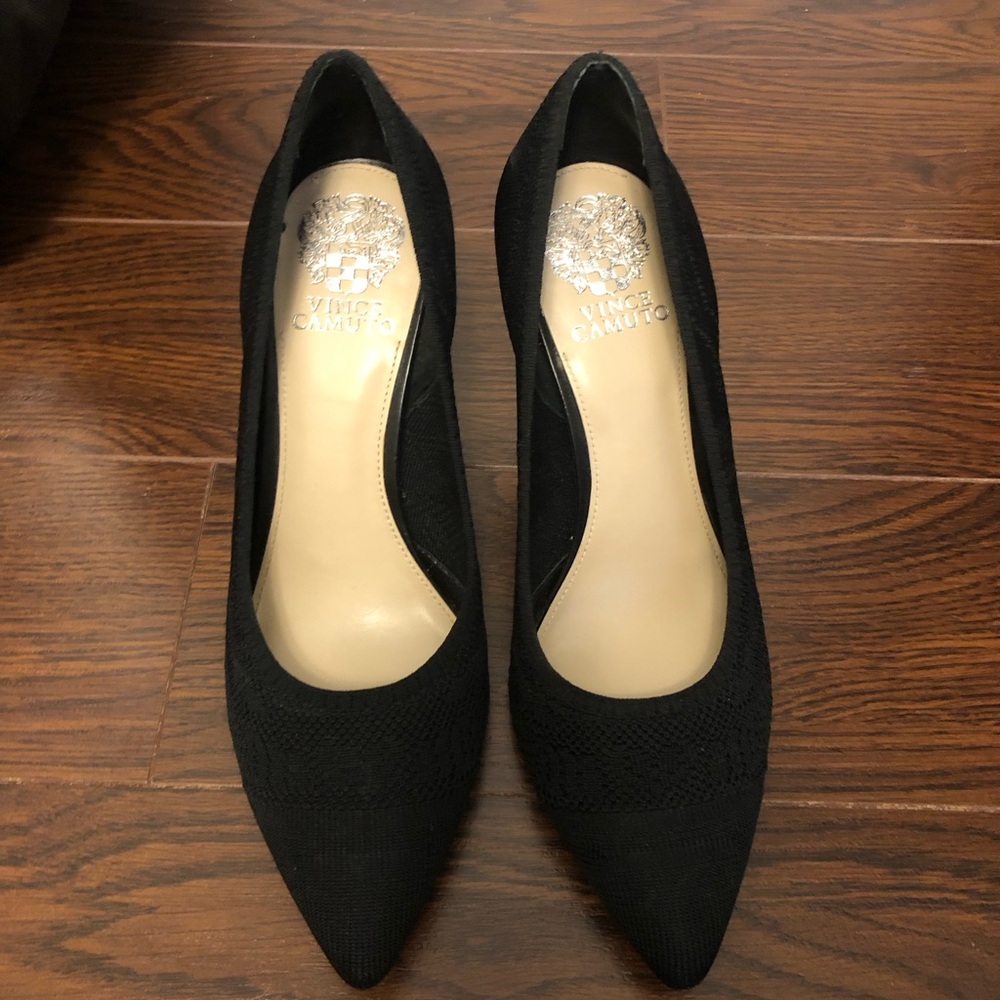 Vince Camuto Black Heels Sleek Design